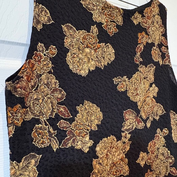 Chico's Tank Top Size 3/XL Metallic Floral Brocade Jacquard Sleeveless Black EUC - Picture 8 of 9